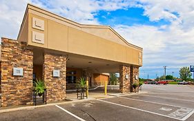 Crossroads Hotel & Event Center